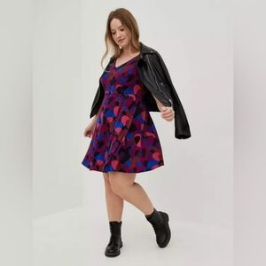 Multi Heart Flutter Mini Dress | Studio Knit V-Neck Button Front Size 2